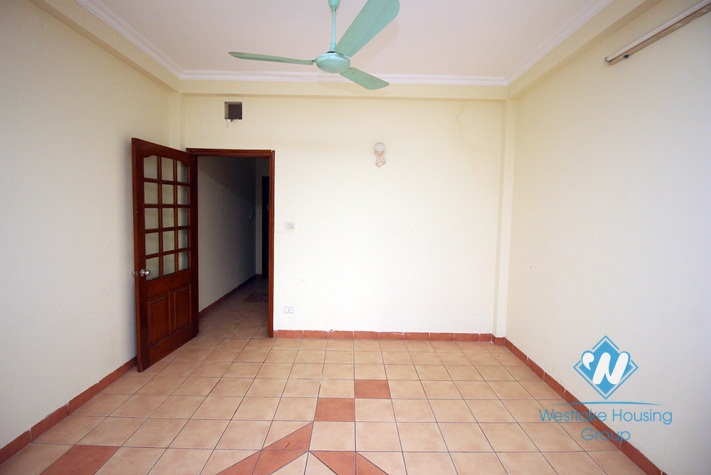 Unfurnished house for lease in Doi Can, Ba Dinh, Ha noi